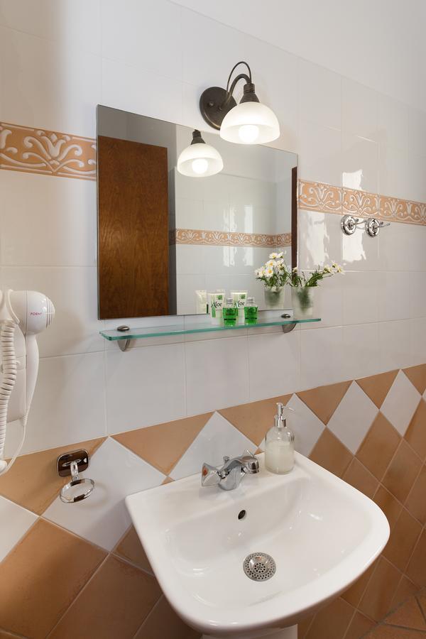 Iliada Hotel Ermoupoli Luaran gambar