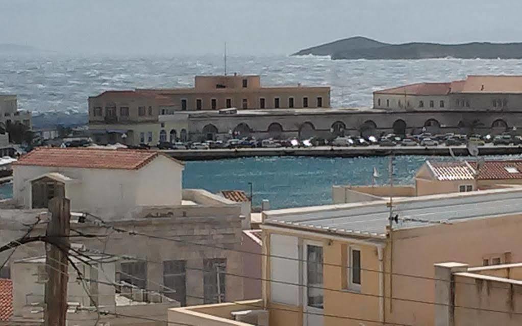 Iliada Hotel Ermoupoli Luaran gambar