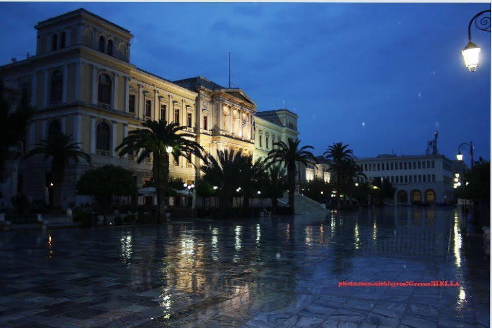Iliada Hotel Ermoupoli Luaran gambar